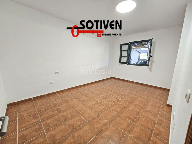 Foto 59df8d89-55f6-4696-8bbe-c306636b23c2. Casa adossada a Casco Urbano Adeje