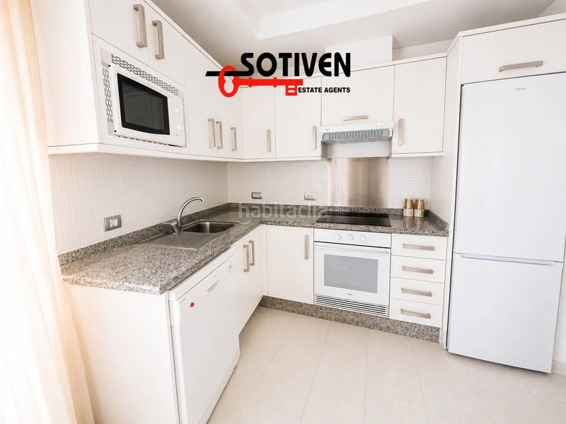 Foto 7e77f5dc-2013-4121-9143-3523e764c056. Apartament amb aparcament a La Caleta Adeje