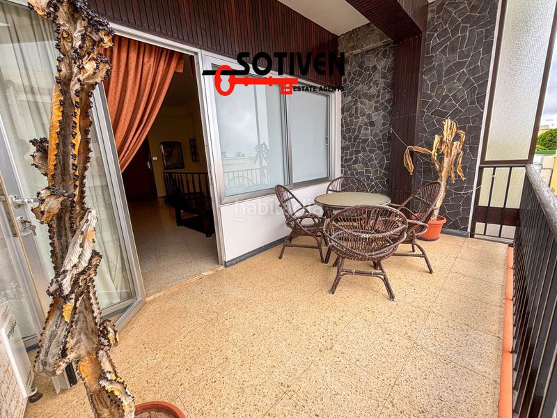 Foto 5d4397d8-557a-46e5-bed4-c609c1f531bd. Casa amb aparcament a Guía de Isora interior Guía de Isora