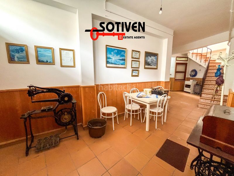 Foto e5beb8a9-0f24-4f93-9a5e-146539b48520. Casa amb aparcament a Guía de Isora interior Guía de Isora