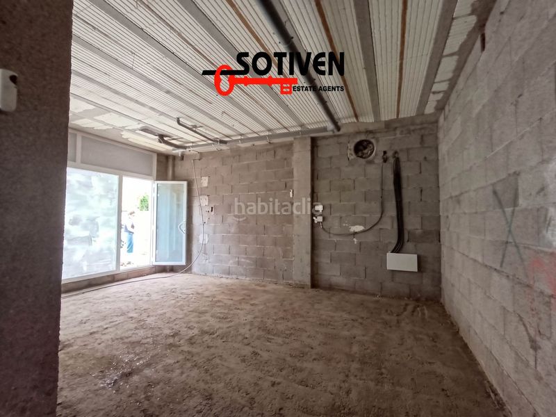 Foto d865669e-dbf8-453f-a361-983cf9ccd67a. Local comercial a Cabo Blanco Arona