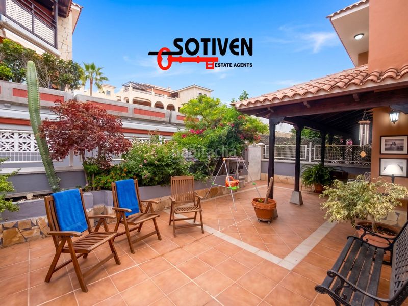 Foto b190ba5c-dc9e-487f-a784-00b4d4fb6658. Rent chalet with pool in Casco Urbano Adeje