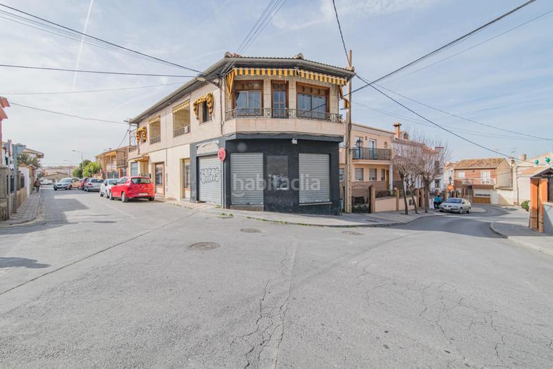 Foto 75bdbced-4276-4b25-8f63-40c340917ac9. Casa se pone a la venta casa local comercial nave en Zubia (La)