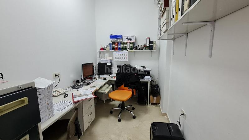 Foto 478b2872-8a6f-4c74-a6bf-2cb73540b099. Lloguer local comercial a Joaquina Eguaras Granada