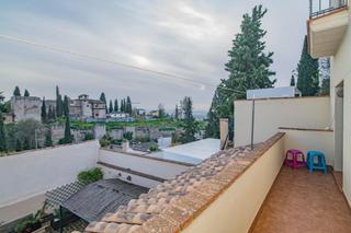 Pis a San Ildefonso. Exclusivo piso en el albaicín granadino  mirador san cristobal