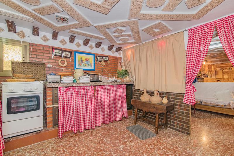 Foto b10a6144-05c4-4873-89b4-717dd5f7e68d. Chalet ogijares chalet independiente en parcela de 1350 metros cuadrados. en Ogíjares