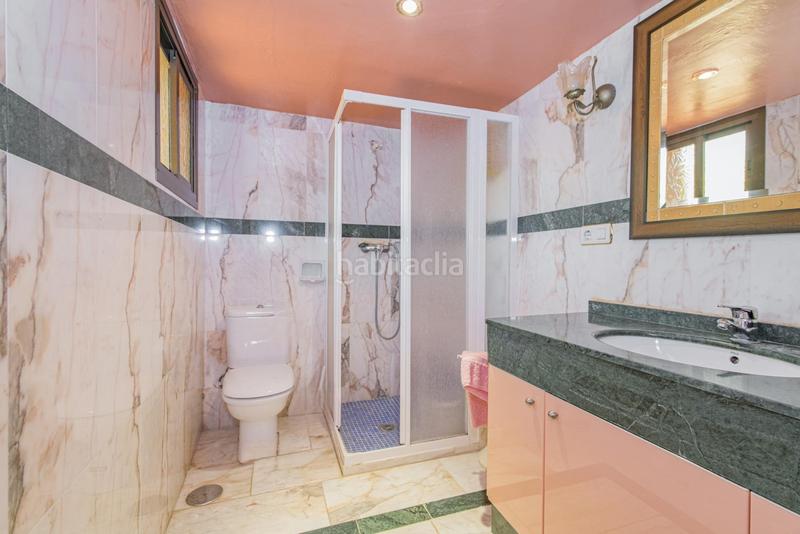 Foto e488decc-9217-4346-a0c4-814d5d8e9435. Chalet ogijares chalet independiente en parcela de 1350 metros cuadrados. en Ogíjares