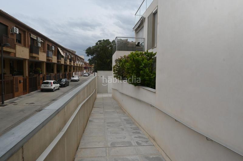 Foto f29d34a0-6e26-44fd-a04d-2c26187f27a2. Piso en Poniente Armilla