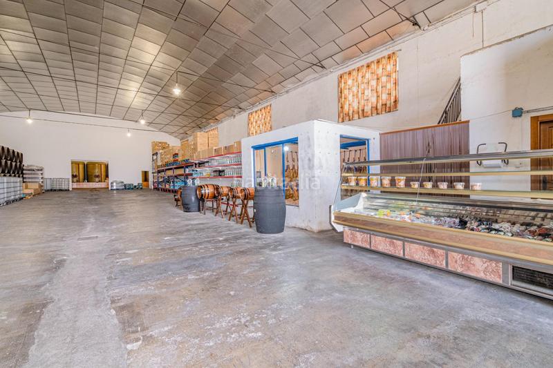 Foto 77b17073-2aff-4ab3-9864-0a23496678ef. Local commercial dans carretera carretera de motril 117. Alhendín 117 dans Alhendín