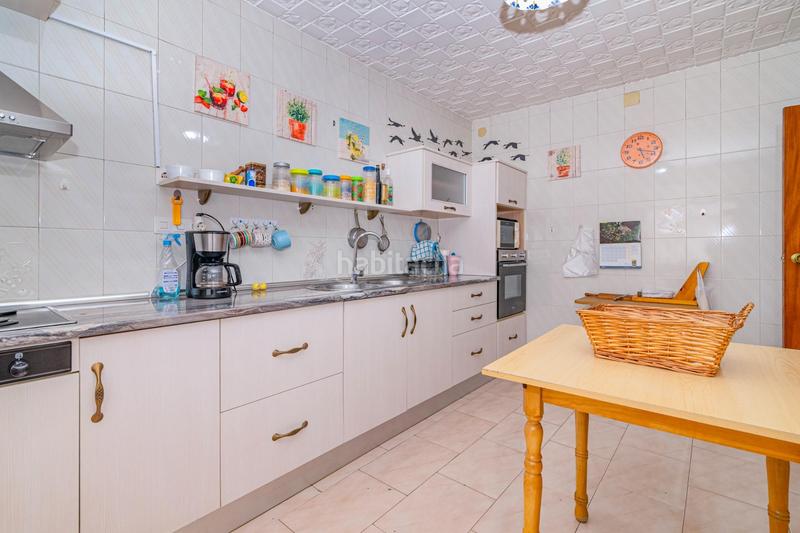 Foto f19e7366-7194-490b-ba36-cf84646f63ea. Local commercial dans carretera carretera de motril 117. Alhendín 117 dans Alhendín