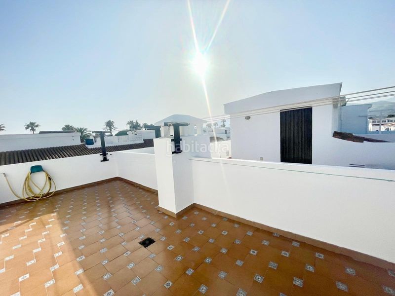 Foto 5d36f57c-8e3d-458f-a189-f870eaa69b48. Casa adossada amb calefacció aparcament piscina a Salobreña