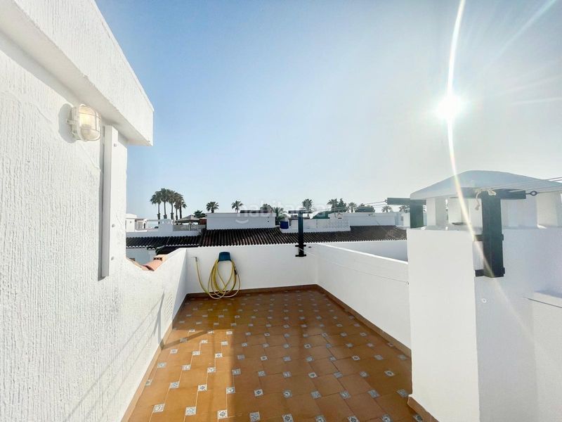 Foto cec905fa-4552-4c1b-adcb-a14e0656e254. Casa adossada amb calefacció aparcament piscina a Salobreña