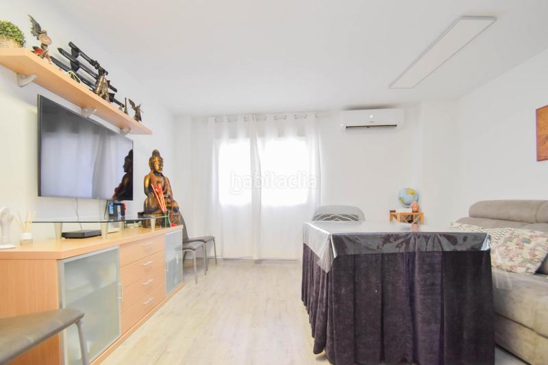 Foto 110f2357-5b2a-44c7-b9c7-9451e3a3e240. Planta baja oportunidad única! vivienda reformada en el centro cerca del metro en Armilla