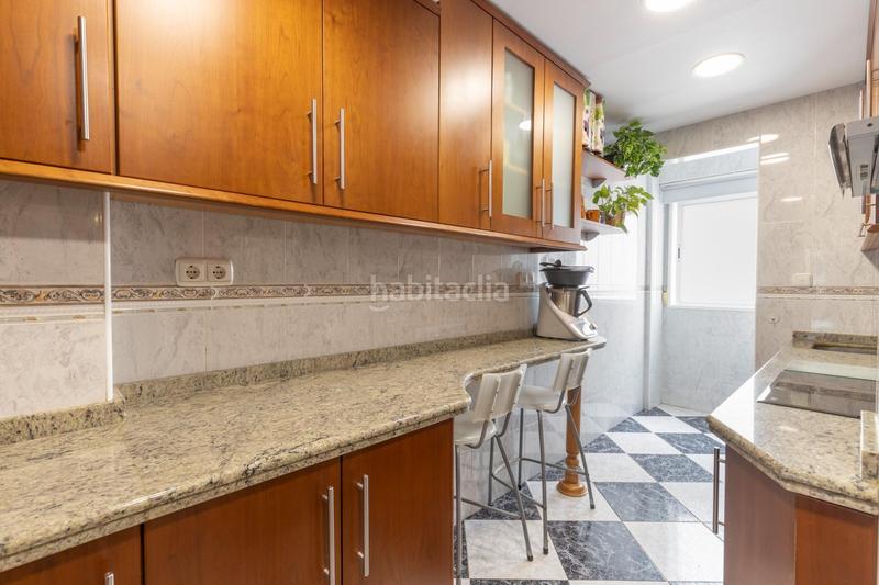 Foto a56f5171-acae-45e4-9341-4d608c5cf377. Piso magnifico piso de tres habitaciones en una quinta planta con terraza, junto a universidades!!!!!! en Granada