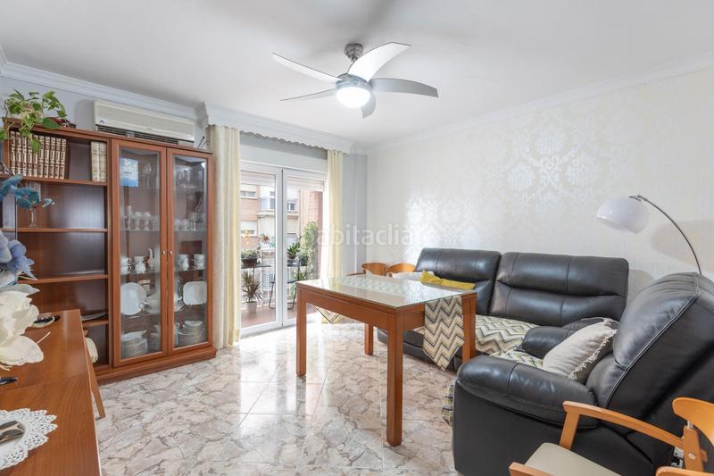 Foto b97ace2e-99d6-4574-8ba7-69c60c6405f4. Piso magnifico piso de tres habitaciones en una quinta planta con terraza, junto a universidades!!!!!! en Granada