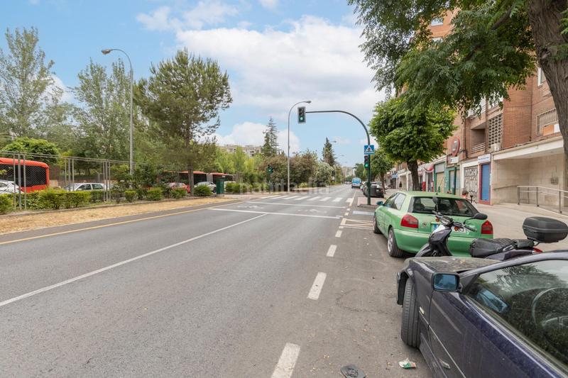 Foto d8670724-c1f8-41fd-bdd6-4e8dd213eb9b. Piso magnifico piso de tres habitaciones en una quinta planta con terraza, junto a universidades!!!!!! en Granada