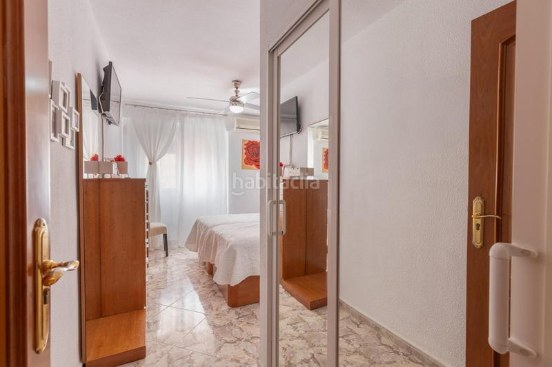Foto eed1e05e-95ae-4a39-9613-5b689b8e904b. Piso magnifico piso de tres habitaciones en una quinta planta con terraza, junto a universidades!!!!!! en Granada