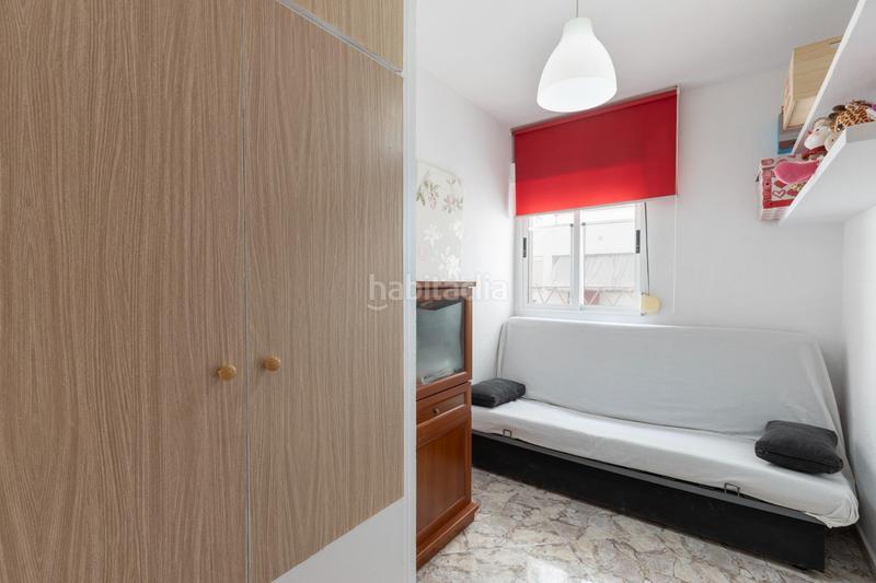 Foto fa0e3d68-d705-472b-be05-149609ad5f56. Piso magnifico piso de tres habitaciones en una quinta planta con terraza, junto a universidades!!!!!! en Granada