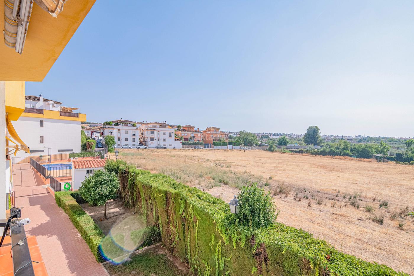 PISO EN URBANIZACIN PRIVADA CON PISCINA TERRAZA Y VISTAS DESPEJ Zubia (La)