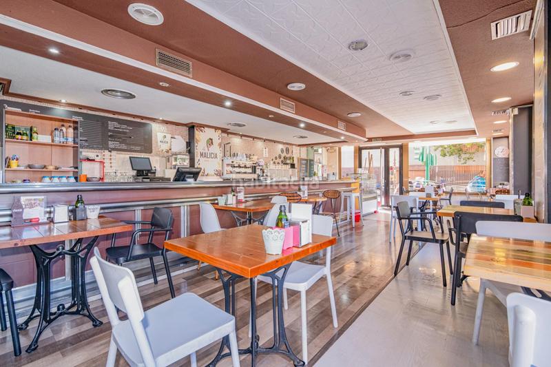 Foto 5d0c7821-ad61-4e12-8802-3ee8489f50f3. Locale commerciale in San Francisco Javier Granada