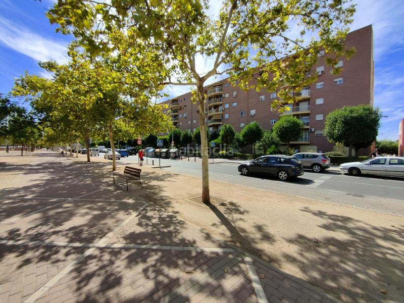 Foto 8ee8edb4-c236-49d4-87fc-97d89b9237df. Affitto locale commerciale in avenida Joaquina Eguaras in Granada