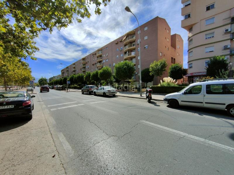 Foto 99b3b931-1e48-442a-b0cd-0726b48f7171. Alquiler local comercial en avenida Joaquina Eguaras alquiler local en Joaquina Eguaras en Granada