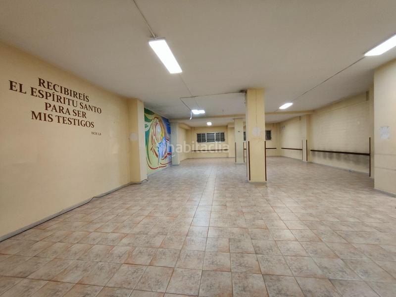 Foto 6e5aa6e9-8fb5-4d66-8f7c-2e8761a53702. Miete geschäftsraum in avenida Joaquina Eguaras in Granada