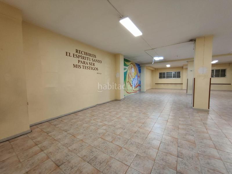 Foto b95dd667-1d7e-4b2d-9b48-6ca43e1f1107. Miete geschäftsraum in avenida Joaquina Eguaras in Granada