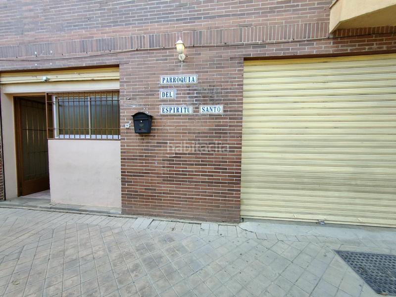 Foto 06912595-ca6c-4829-aa2b-66a2c0b77160. Rent business premise in avenida Joaquina Eguaras in Granada