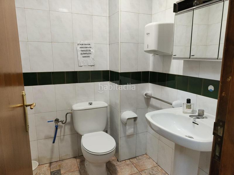 Foto 4d301531-6191-4036-b465-24489555e7b4. Rent business premise in avenida Joaquina Eguaras in Granada