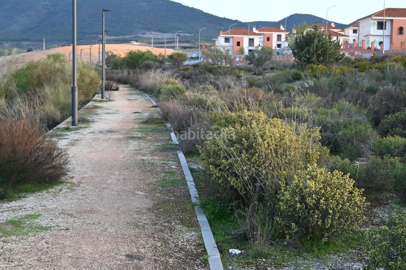 Foto db174dc7-3d8c-4e60-a363-746944a41cb8. Terreno residenziale in calle abelia 13 in Villa de Otura