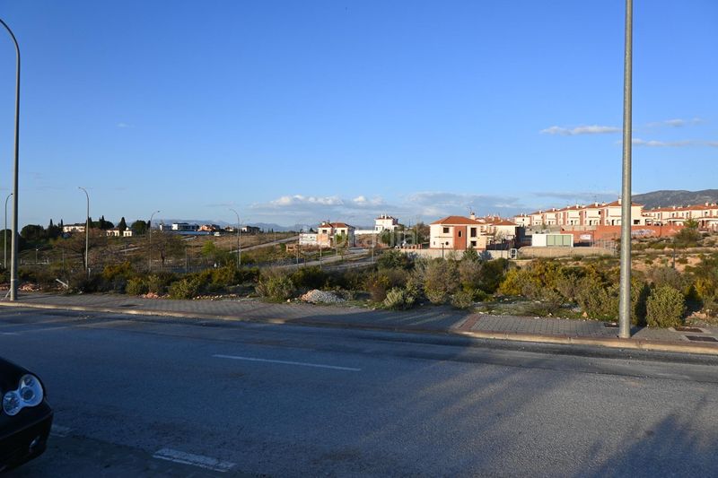 Foto ebe46940-0bc9-4dfa-bac7-85fa70aa89ac. Terreno residenziale in calle abelia 13 in Villa de Otura