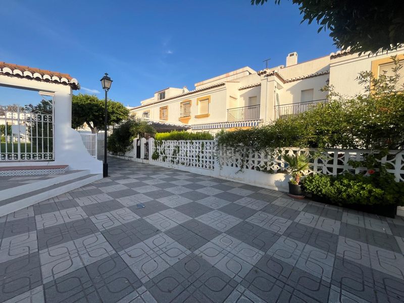 Foto 1d8dd507-e16f-4a73-8ca7-536b3c225611. Casa adossada a Salobreña costa Salobreña