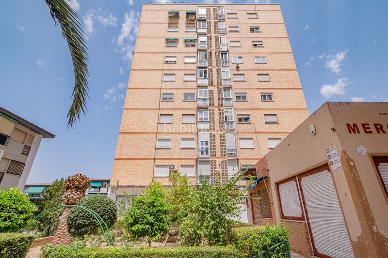 Foto f1f5bb70-e440-4b9d-873d-417112db2804. Rent flat in Campo Verde Granada