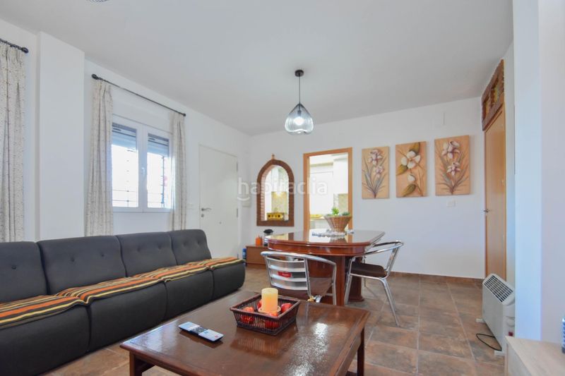 Foto 65e50c29-ff7a-4b4e-9b9d-1c7ba530000e. Casa amb aparcament a Atarfe