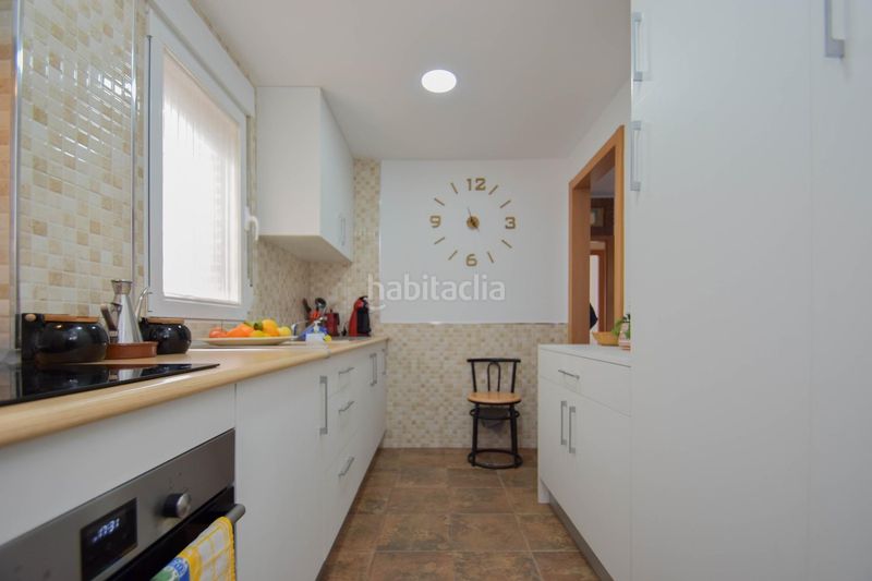 Foto 7f0c2928-e409-4407-8ac5-ef35a73156bc. Haus mit parking in Atarfe