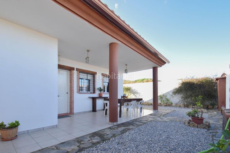 Foto 8d760b5b-9266-45b9-ab41-f9c05b2ca800. Haus mit parking in Atarfe