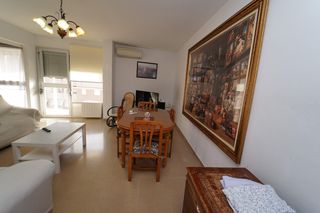 Etagenwohnung in Calle MARIA TERESA DE LEON