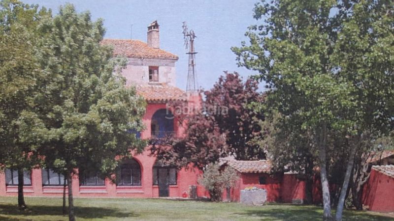 Foto 0a7d7912-d7b9-44e3-b657-bf654b2011dd. Masia amb piscina a Cassà de la Selva