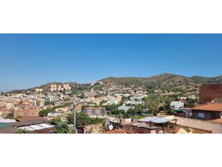 Haus  Wilson. Se vende amplia casa en santa coloma de gramenet