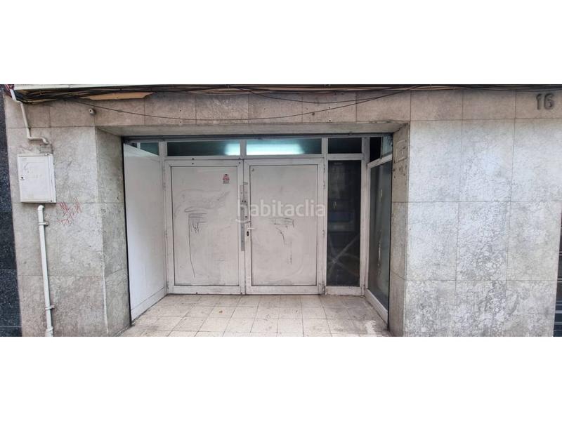 Foto ec192560-0866-4d30-bfb2-96ffe70104c6. Local comercial  a 1 minuto del metro Fondo en Santa Coloma de Gramenet