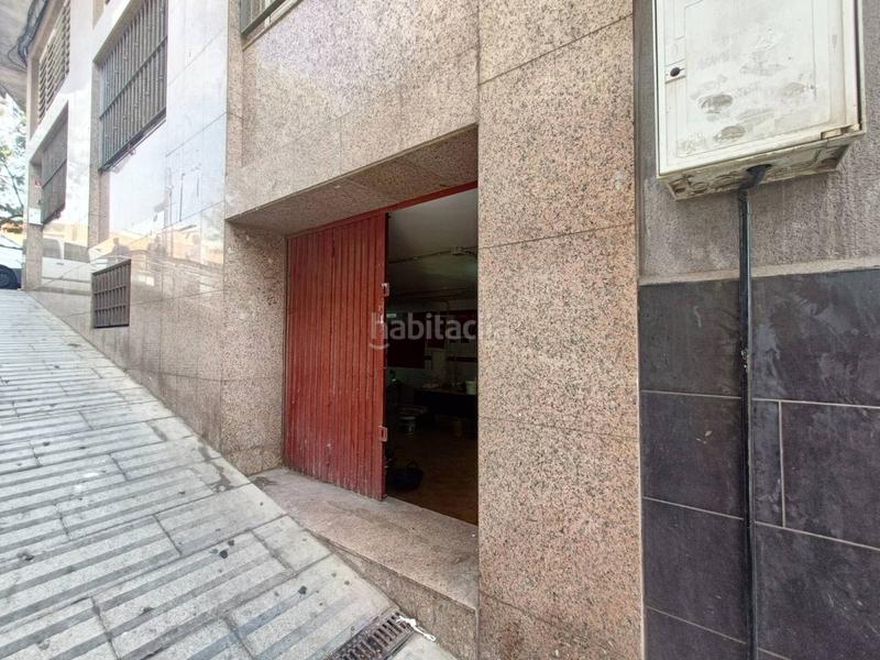 Foto b32a24c8-c710-4176-b094-b499677e984d. Local comercial local en venta a pie de calle en Llatí Santa Coloma de Gramenet