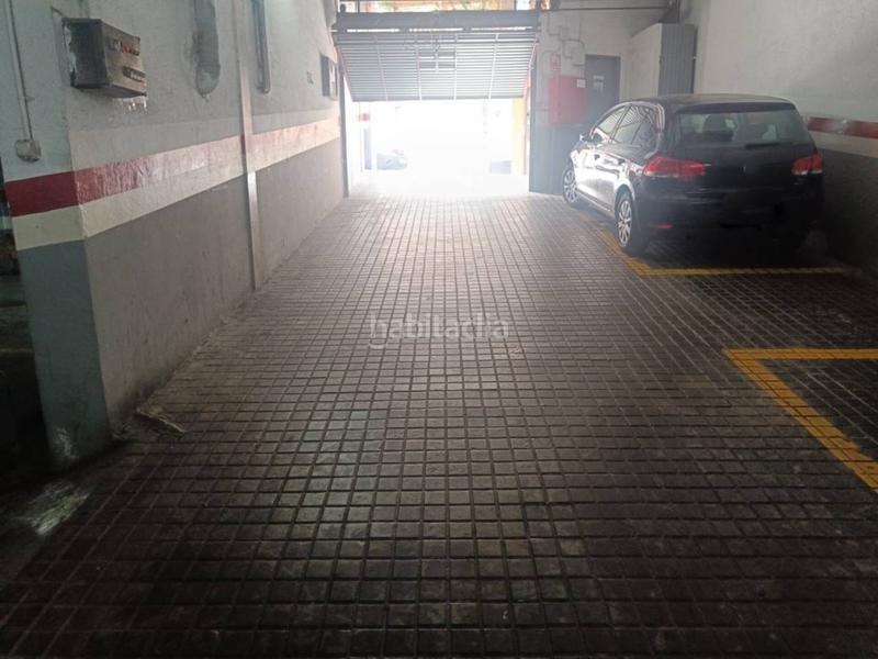 Foto c1fab063-18e7-48bf-8861-4d1161738561. Parking coche se vende parking en centro Can Mariner increíble oportunidad ! en Santa Coloma de Gramenet
