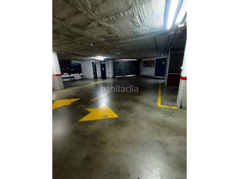 Foto b821cf52-2b38-4380-8ca7-65f1b8905dd7. Parking coche parking en santa rosa en El Raval Santa Coloma de Gramenet