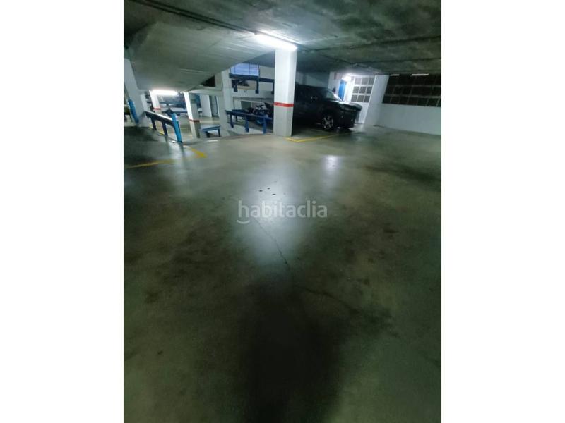 Foto f0215abe-c89d-41e2-8e29-9d4126fbb05f. Parking coche parking en santa rosa en El Raval Santa Coloma de Gramenet