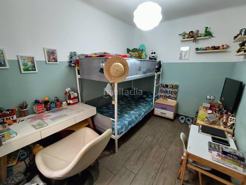 Foto 52695768-e962-442d-b231-6be370236ae1. Piso ático con terraza y ascensor Santa Rosa. en Santa Coloma de Gramenet