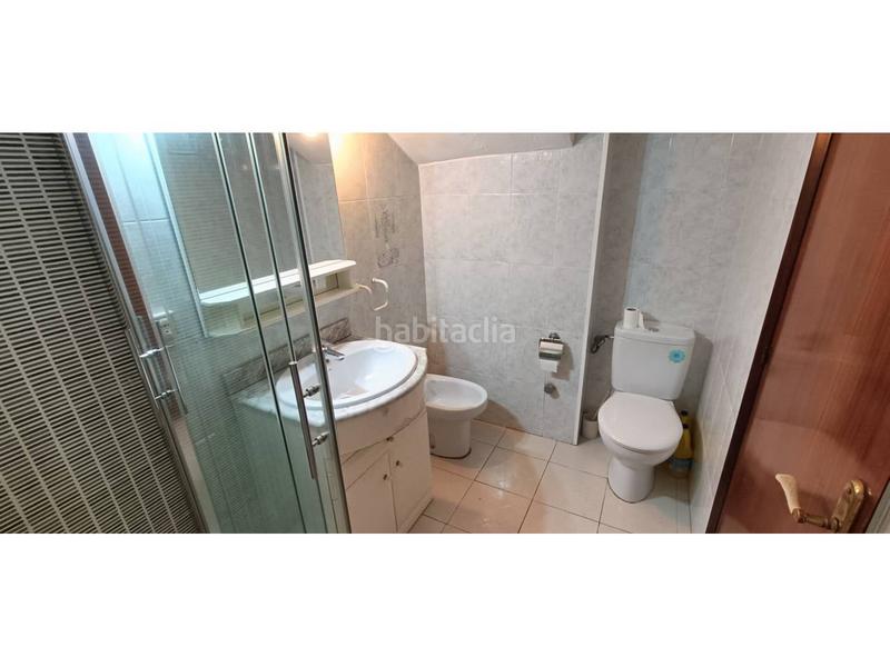Foto 36619f3a-da25-4d53-9803-94604b15a495. Casa  en singuerlin en Guinardera Santa Coloma de Gramenet