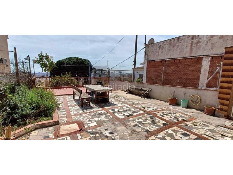Foto 44a42299-95c4-408c-a45f-f2dfcaaa5cb5. Casa  en singuerlin en Guinardera Santa Coloma de Gramenet