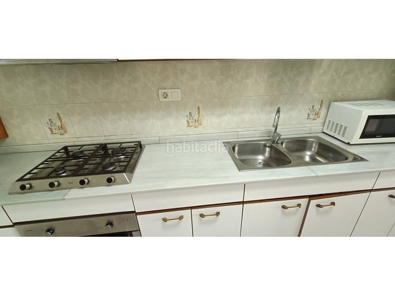 Foto 501ea879-fec3-4fb6-9233-89ac63f5d652. Casa  en singuerlin en Guinardera Santa Coloma de Gramenet