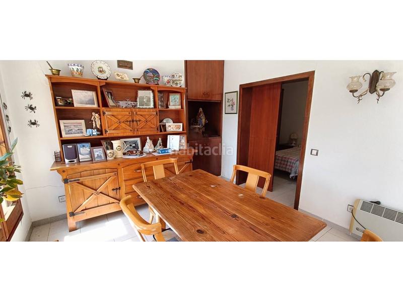 Foto c1794d57-928f-44ed-ab9c-32914c1122dd. Casa  en singuerlin en Guinardera Santa Coloma de Gramenet